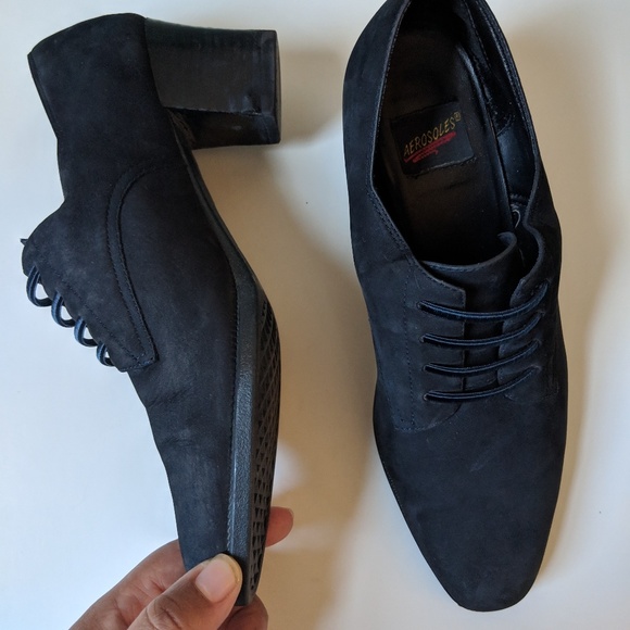 AEROSOLES Shoes Aerosoles Navy Blue Leather Upper Heely Size 9 